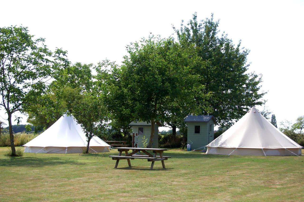 Camping La Forêt de Tessé Extérieur photo